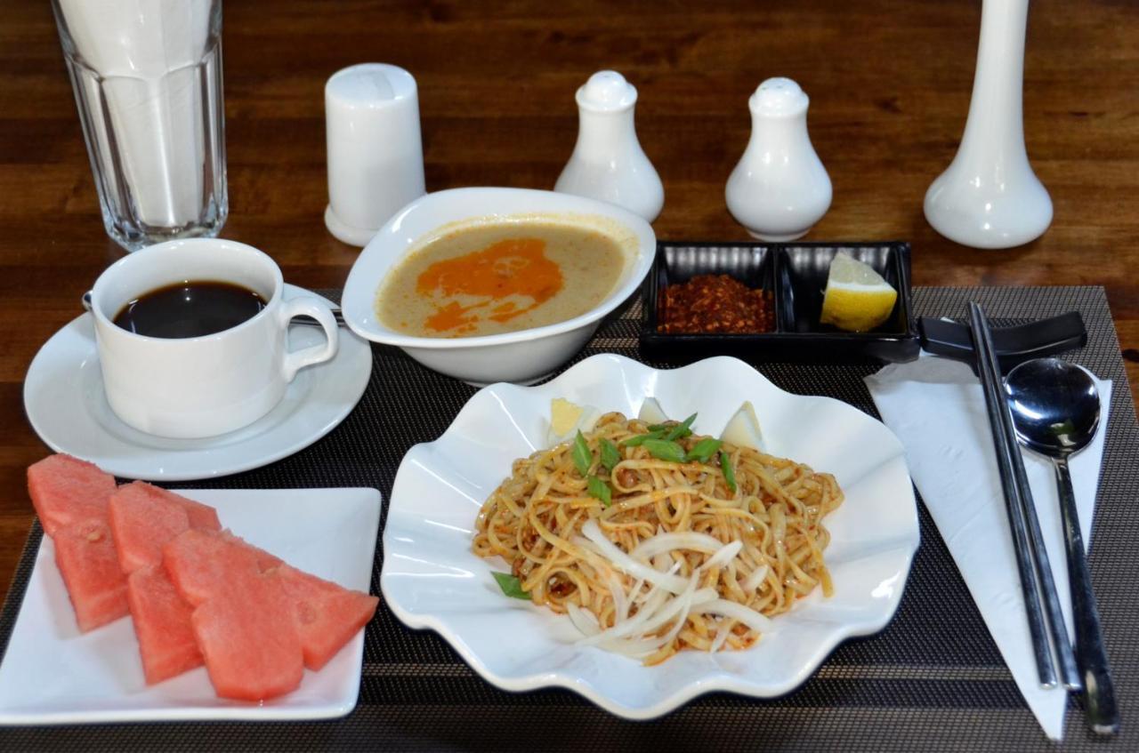 Seoul Hotel Myanmar Gyogon Oda fotoğraf